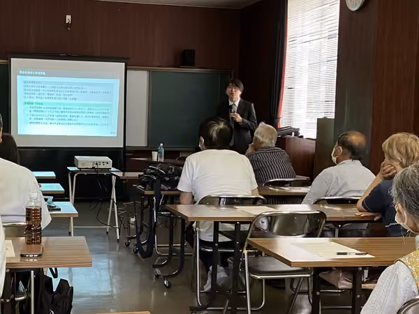 博物館講座での講演の様子